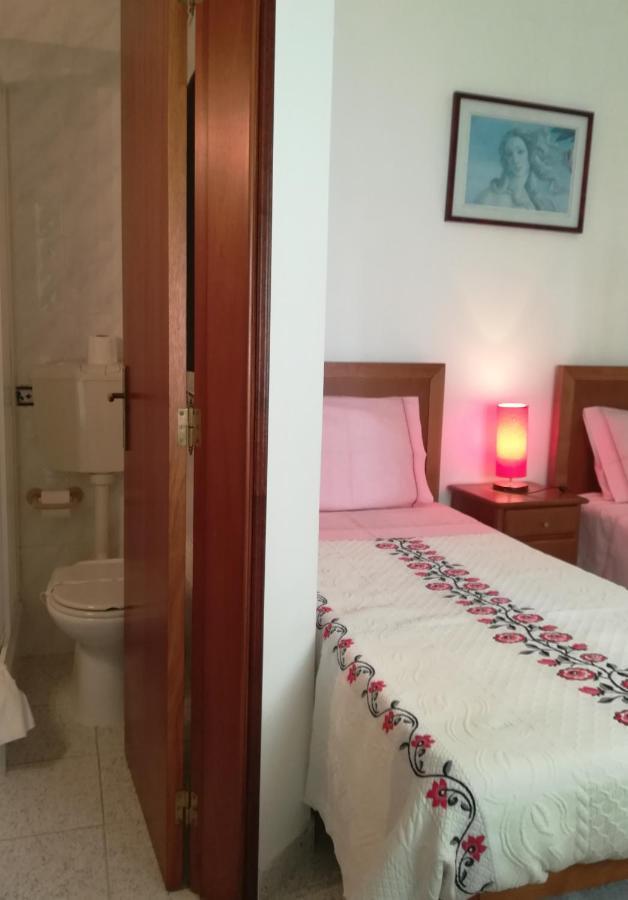 Hospedaria Saozinha Figueira da Foz Bagian luar foto